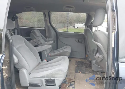 2005 Chrysler Town & Country Touring z USA, uszkodzony, nr VIN 2C4GP54L45R456415